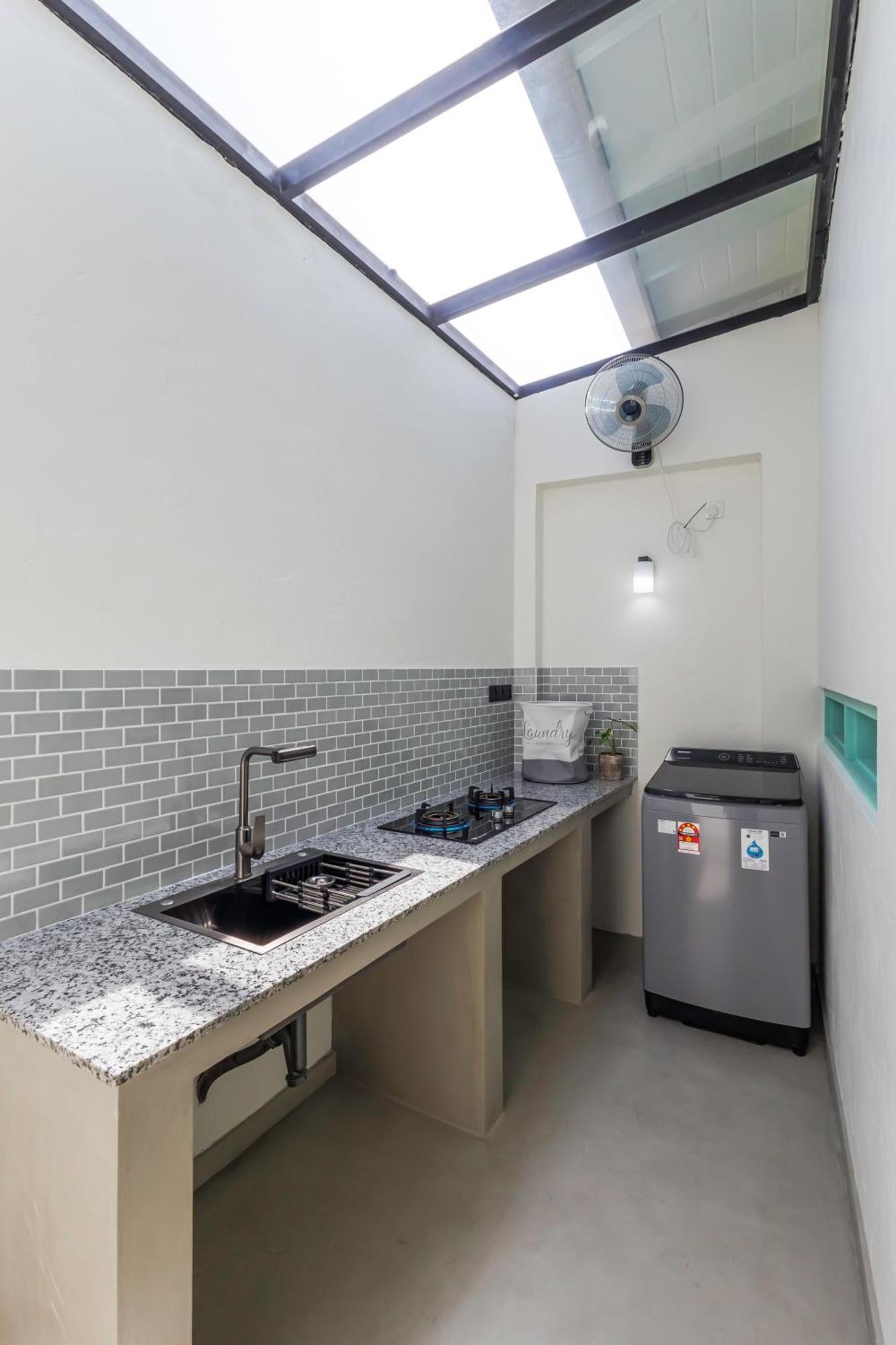 Villa Nomad Nest Hikkaduwa